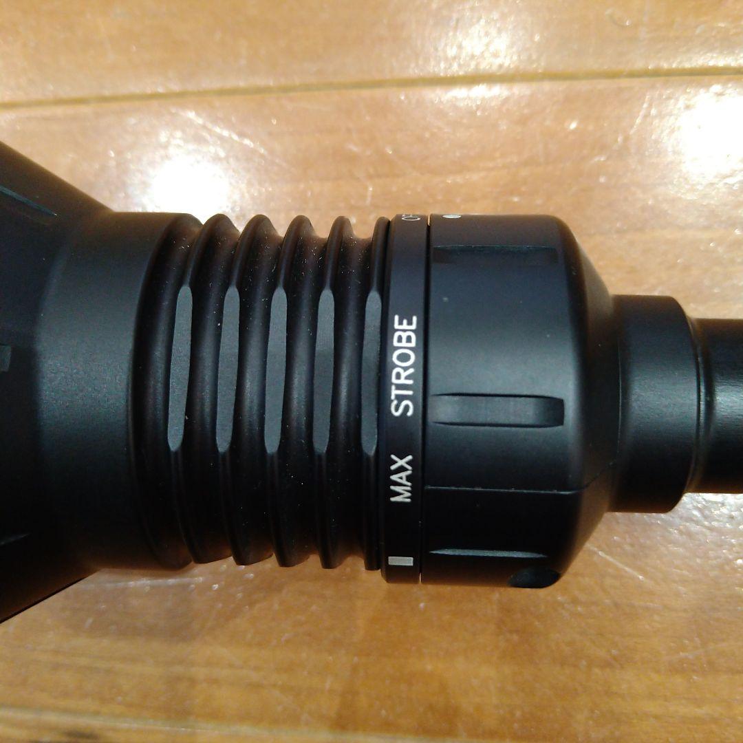 （極美品）Surefire INVICTUS U23T ハンディライト