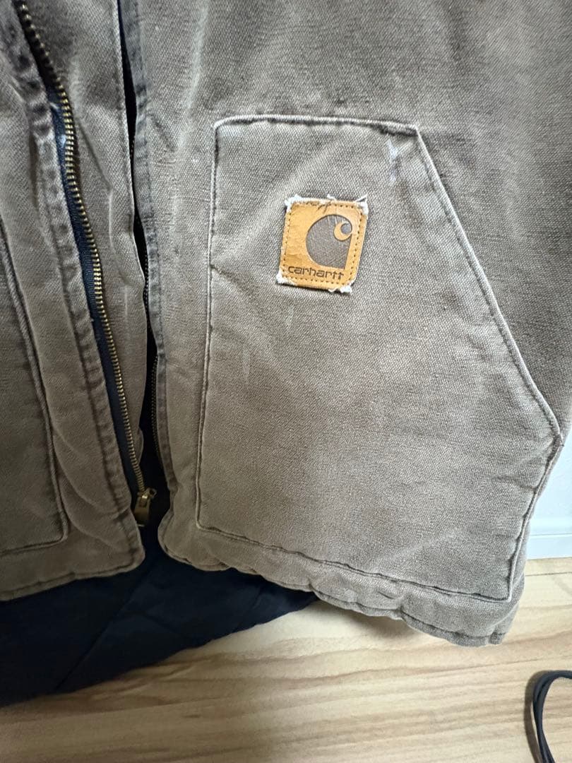 Carhartt ブラウン キルティングベスト