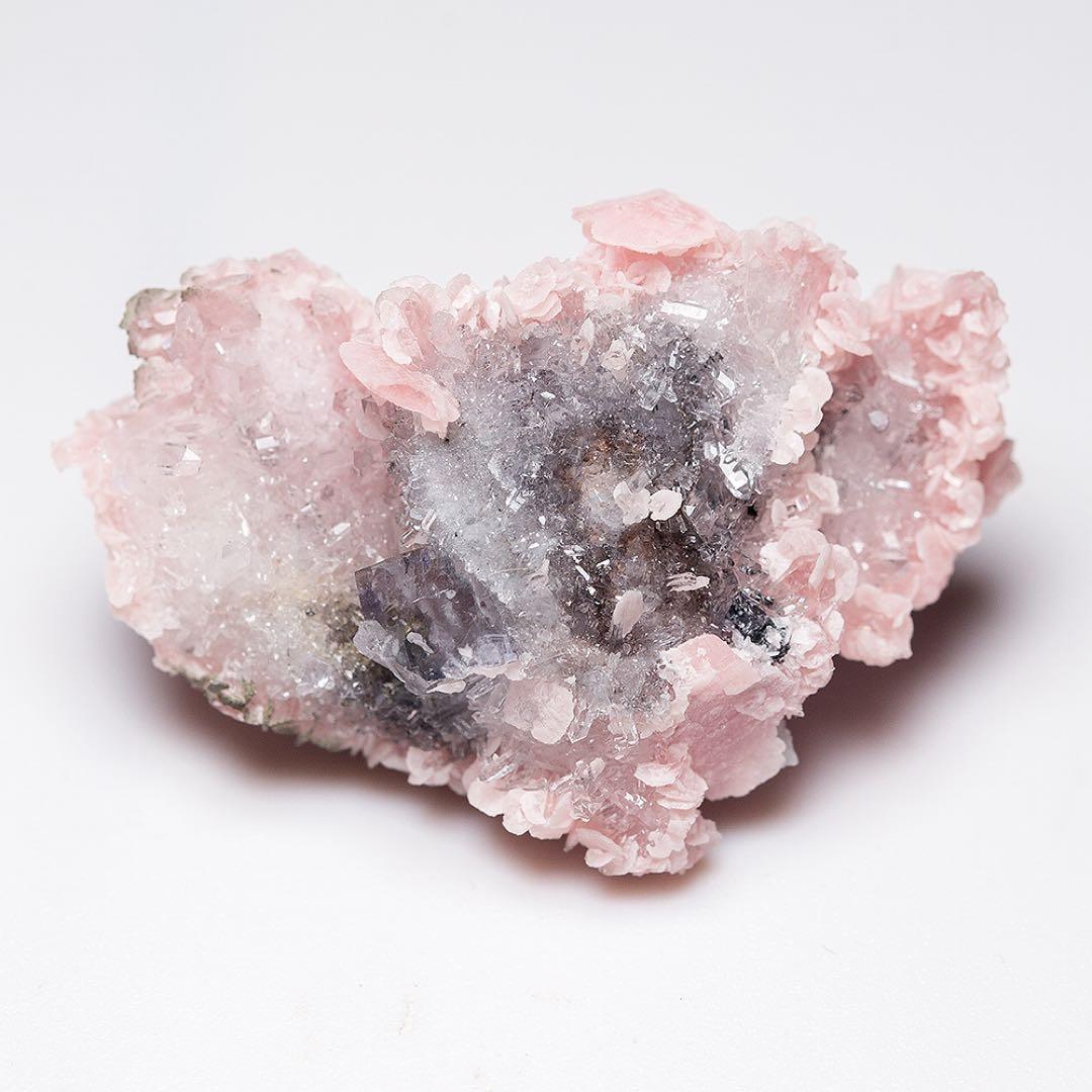 中国 ロードクロサイト フローライト 蛍石 天然石 原石 鉱物標本 鉱石 738