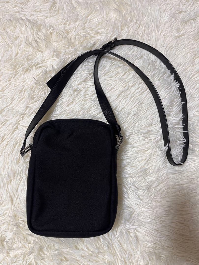 ショルダーバッグ　サンローラン