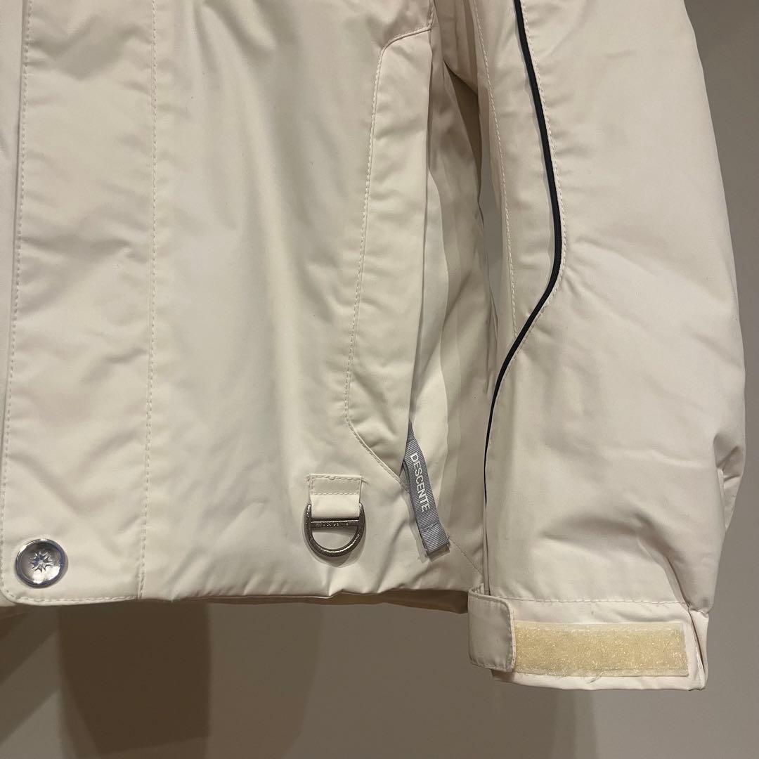 値下げ【未使用に近い】DESCENTE ダウンスキーウェア　スノーボードウェア