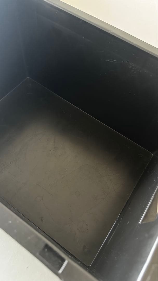 平林奈緒美 LOFT 黒プラスチックコンテナ