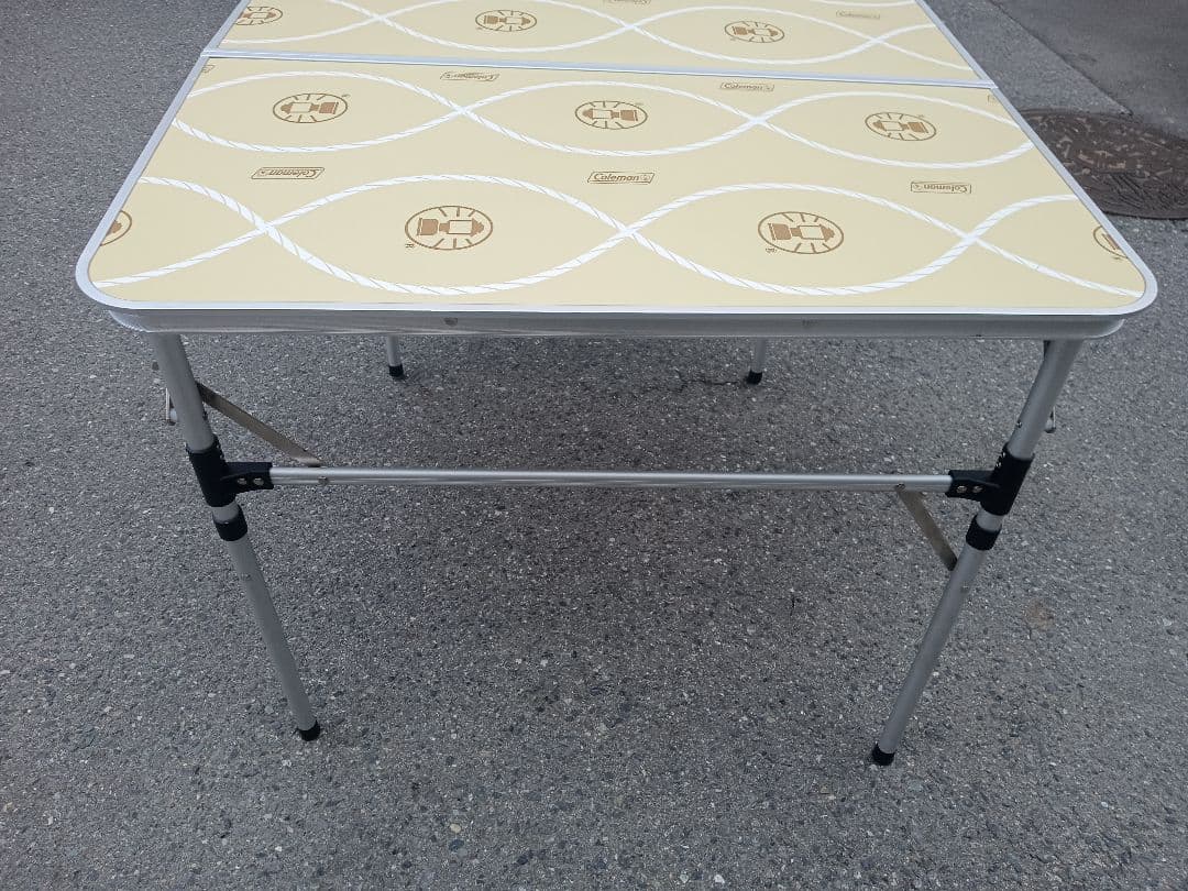 【Coleman】スリム四折テーブル 収納ケース付