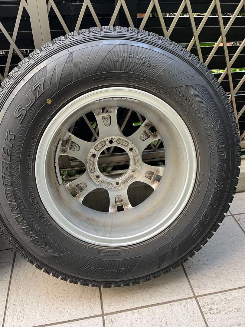 2sss3 ❄️スタッドレスタイヤ❄️ランクル サーフ プラド ハイラックス