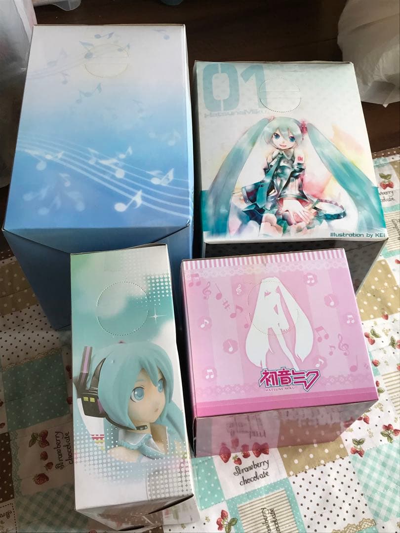 初音ミク　フィギュア　4つセット
