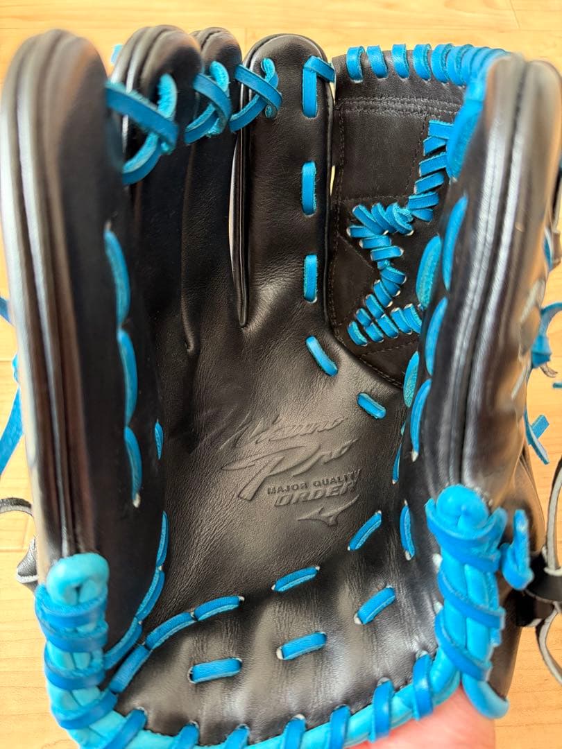 左投げ MizunoPro ミズノプロ 軟式オーダーグローブ　個人名等　刺繍無し