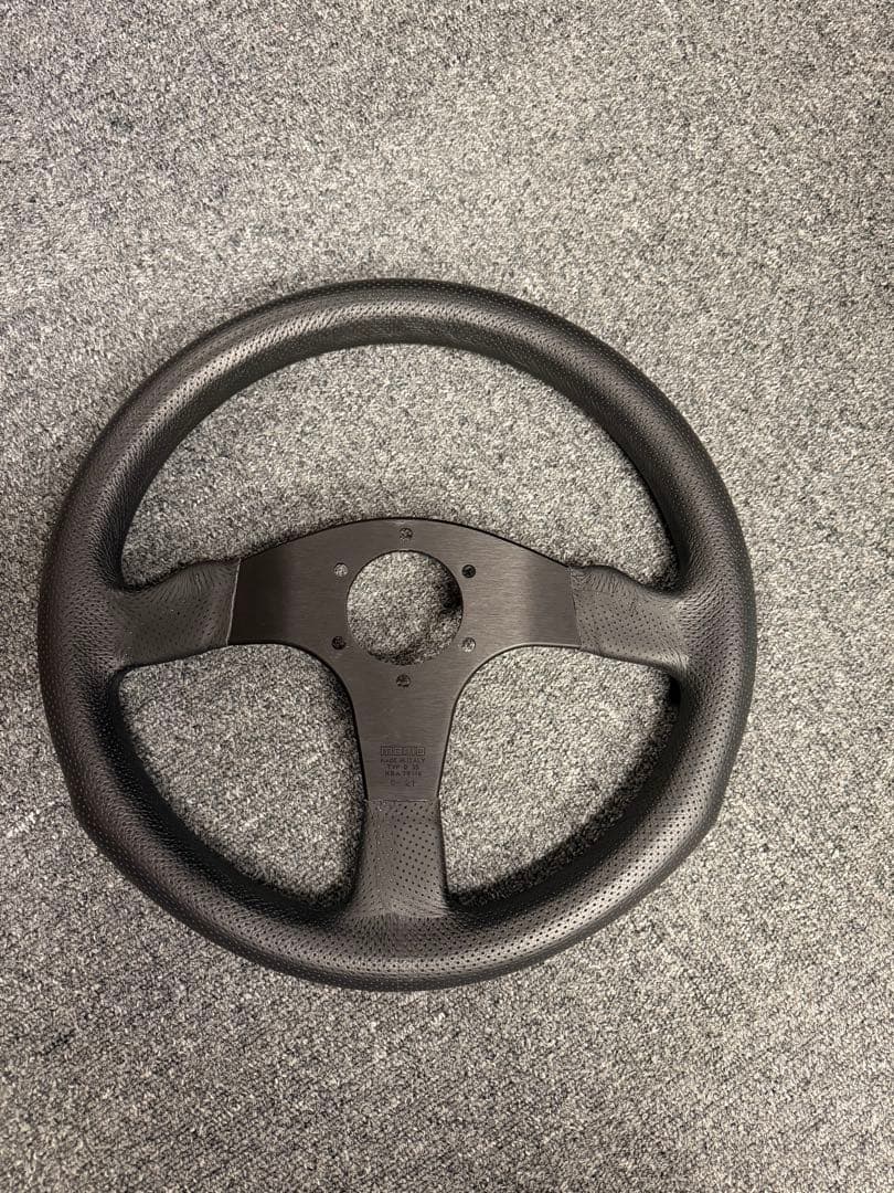 momoステアリングcompetition350mm