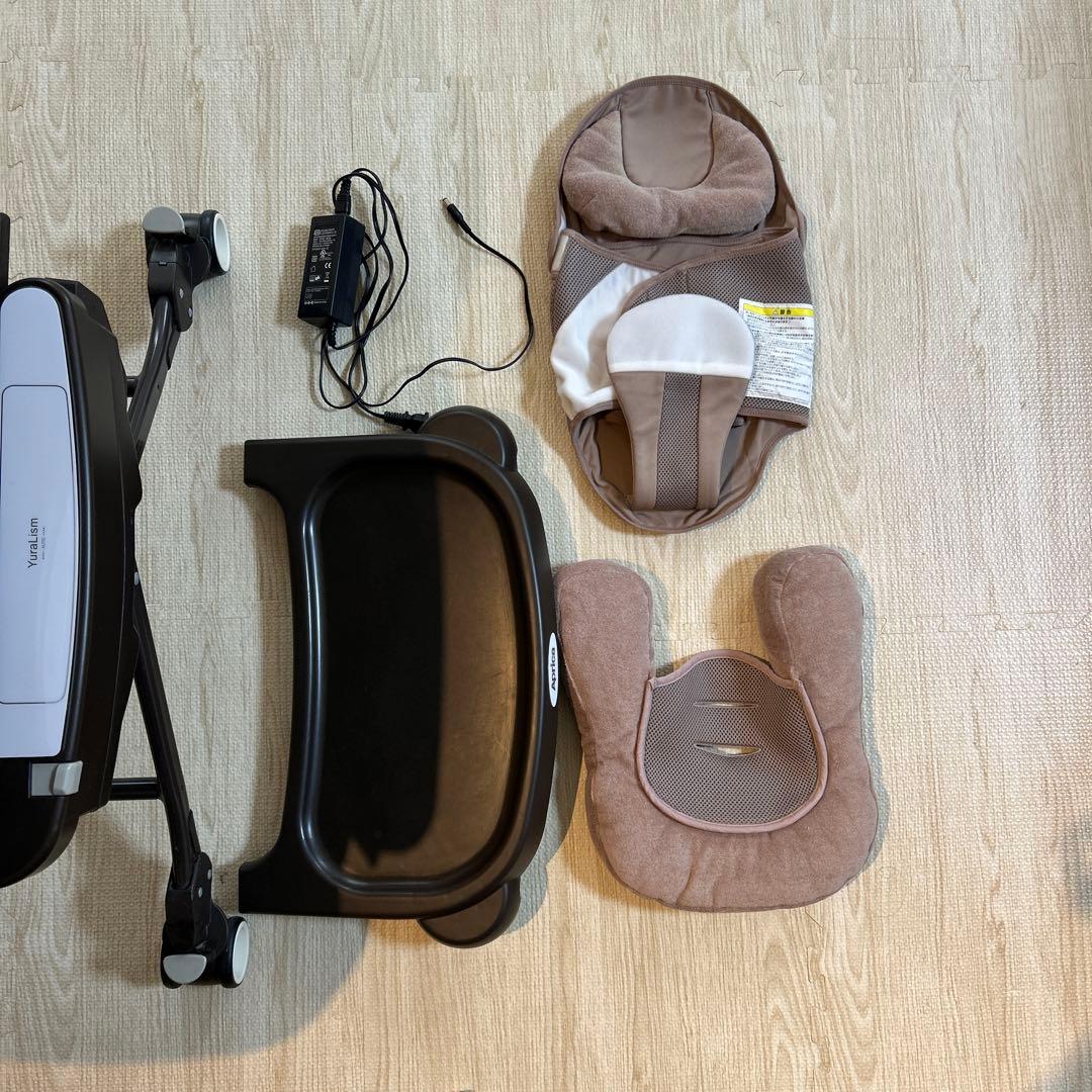 【送料込み】アップリカ　ユラリズムオートプラスdx ハイローチェア　電動