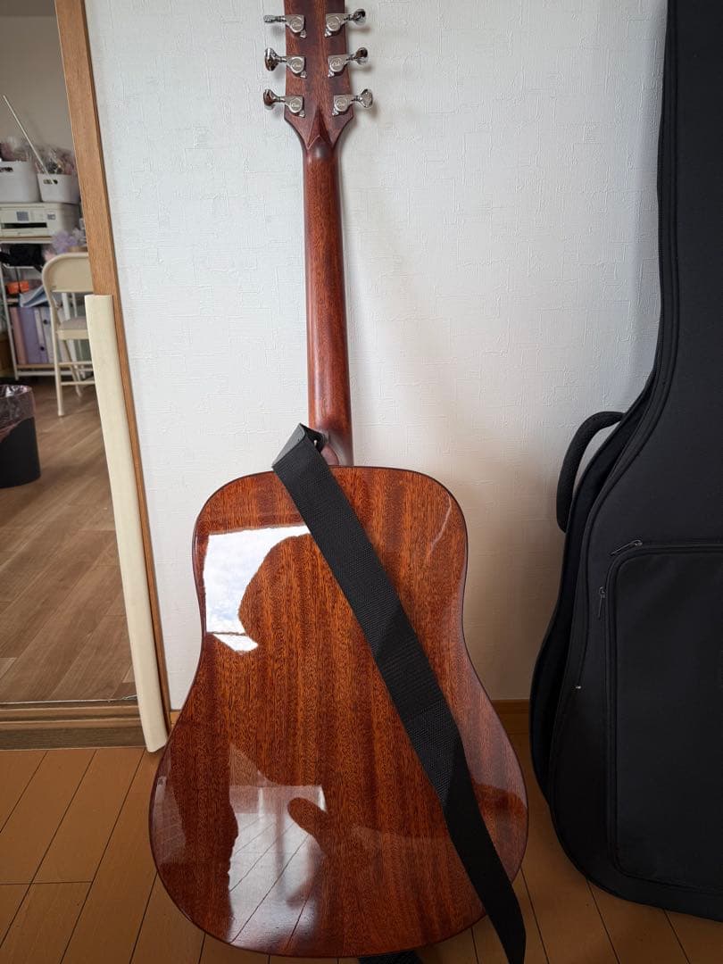 Elvis アコースティックギター 専用ケース付き