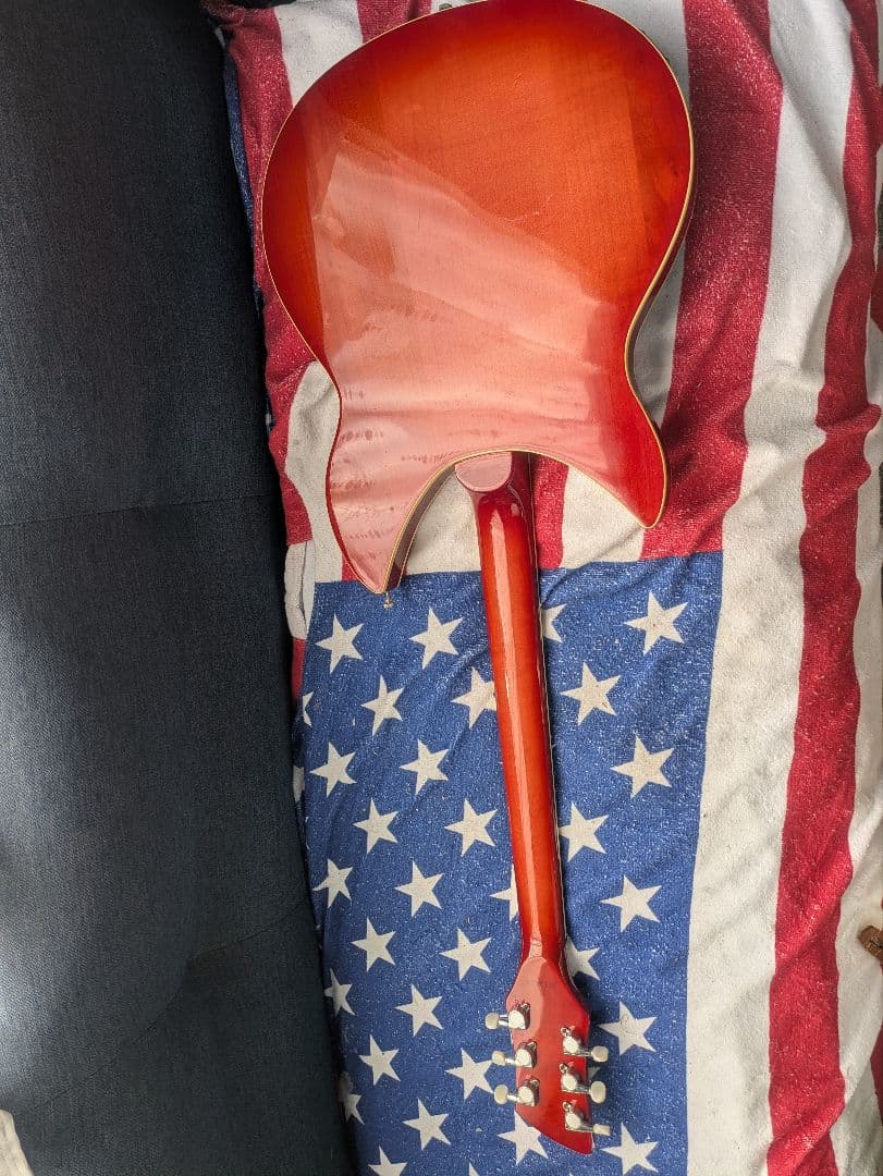 Rickenbacker 360タイプエレキギター