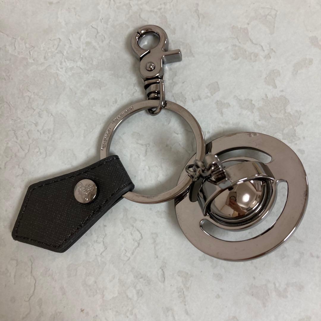 Vivienne Westwood⭐️ラウンドオーブキーホルダー　ガンメタ