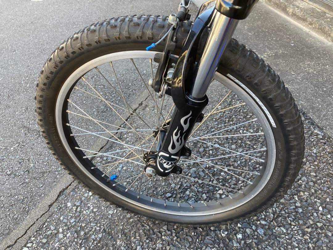 スペシャライズド　Hotrock 20インチMTB 直接引取り限定