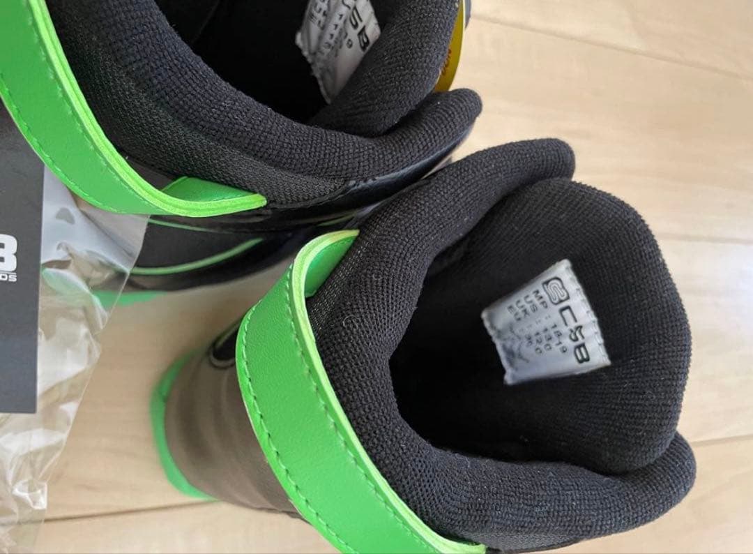 スノーボードブーツ 子ども用 ブラック/グリーン　18cm