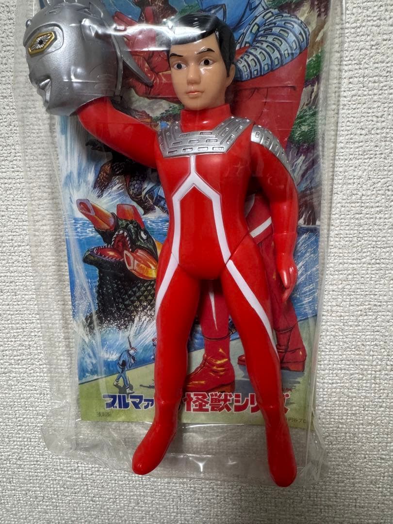 ブルマァク　ウルトラセブン大　マスク取れ　シルバー　復刻版　ソフビ　面取れ