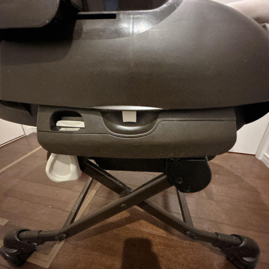 Combi ネムリラ AT BEDi 電動　コンビ スイングチェア　エアウィーヴ