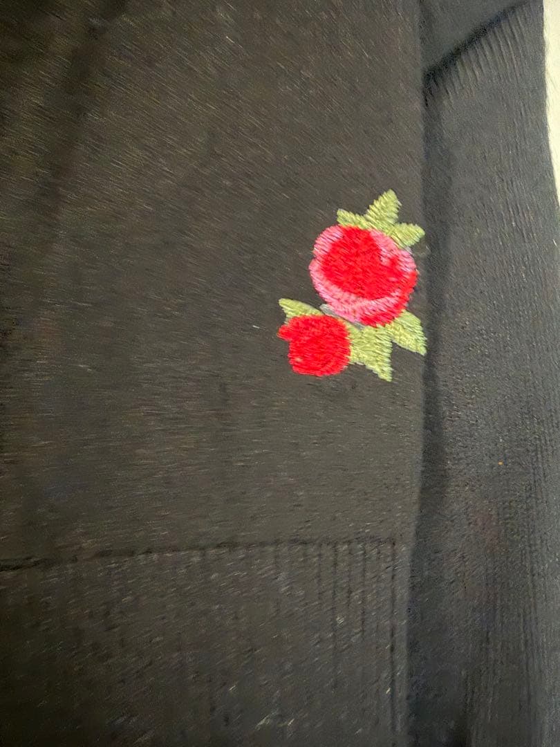 スーパービューティー　香水瓶刺しゅう　ベロア素材×ニットカーディガン 42