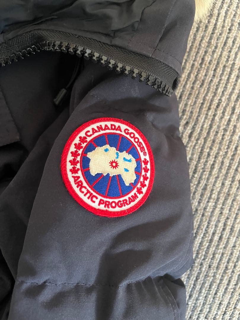 カナダグース　ダウンジャケット　Lサイズ