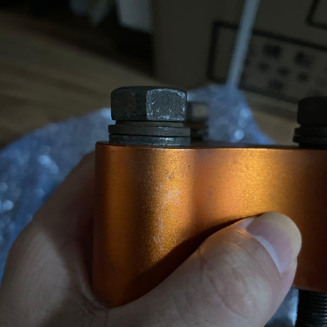 プリウスα ロールセンターアダプター