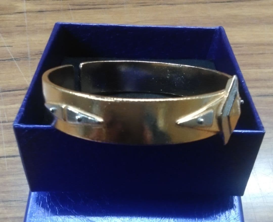 帰ってきたウルトラマン　ウルトラマンジャック　ウルトラブレスレット