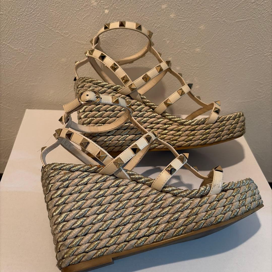 高級＊ヴァレンティノ ロックスタッズ ストラップウェッジサンダル　厚底　35