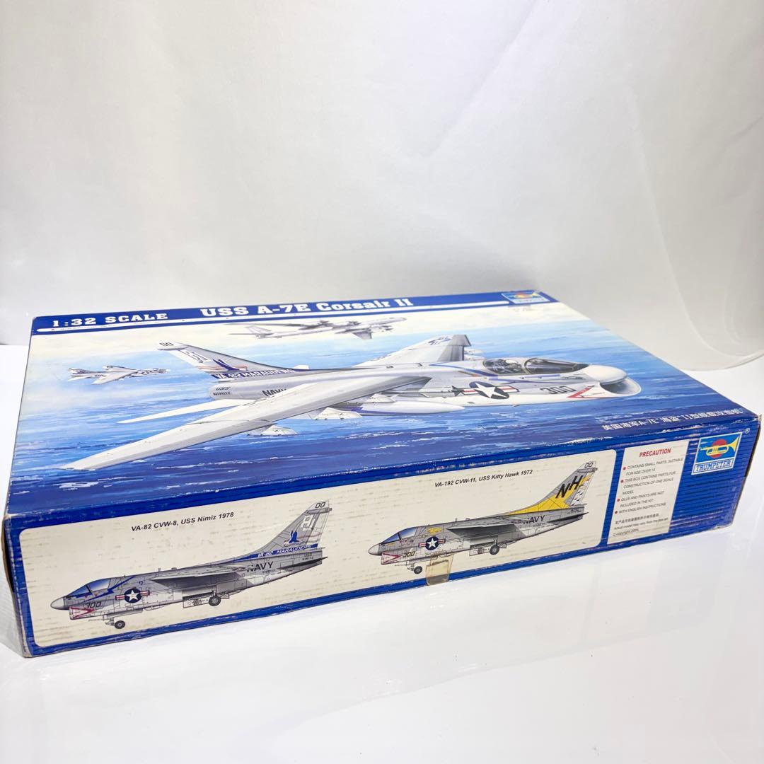 希少！1/32 トランペッター USS A-7E CorsairII プラモデル