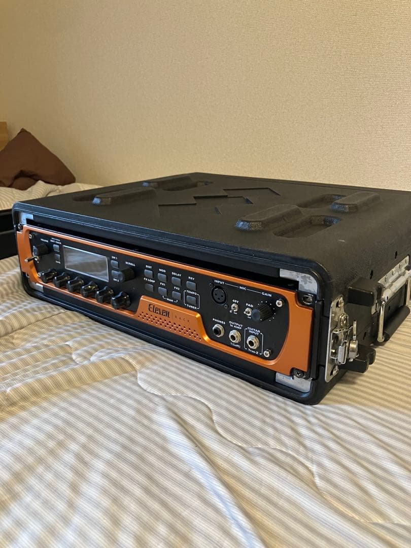 AVID Eleven Rack (ラックケース付き)