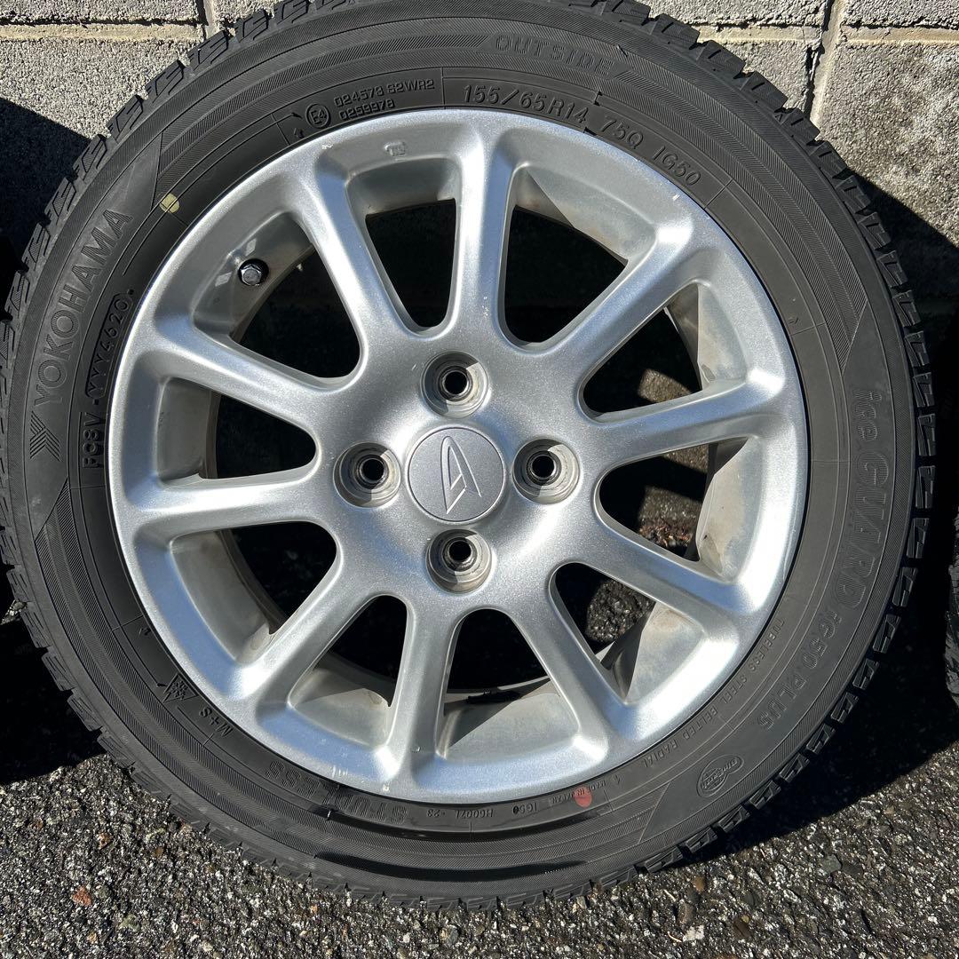 【ダイハツ純正品】アルミホイールと2020年製造スタッドレス４本セット②２本分