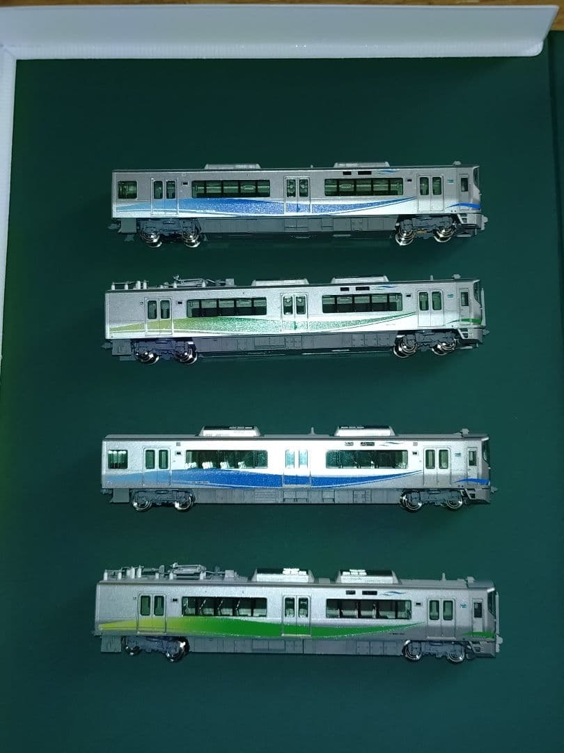 KATO　あいの風とやま鉄道521系1000番台2両×2の4両セット