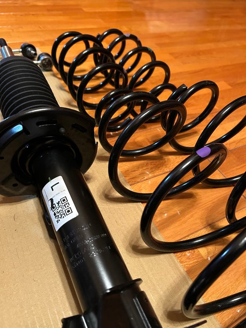 【新車外し】zc33s 純正サスペンション ショックアブソーバー