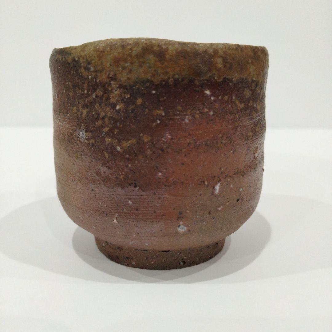 v266-6 岡山県無形文化財 金重道明作 備前焼 ぐいのみ 備前酒呑 共箱　E