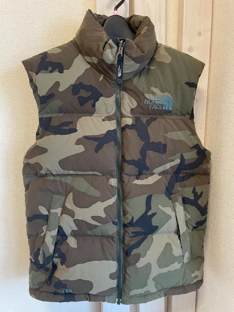 【値下げ】ノースフェイス 未使用 カモフラージュ迷彩ダウンベスト メンズS