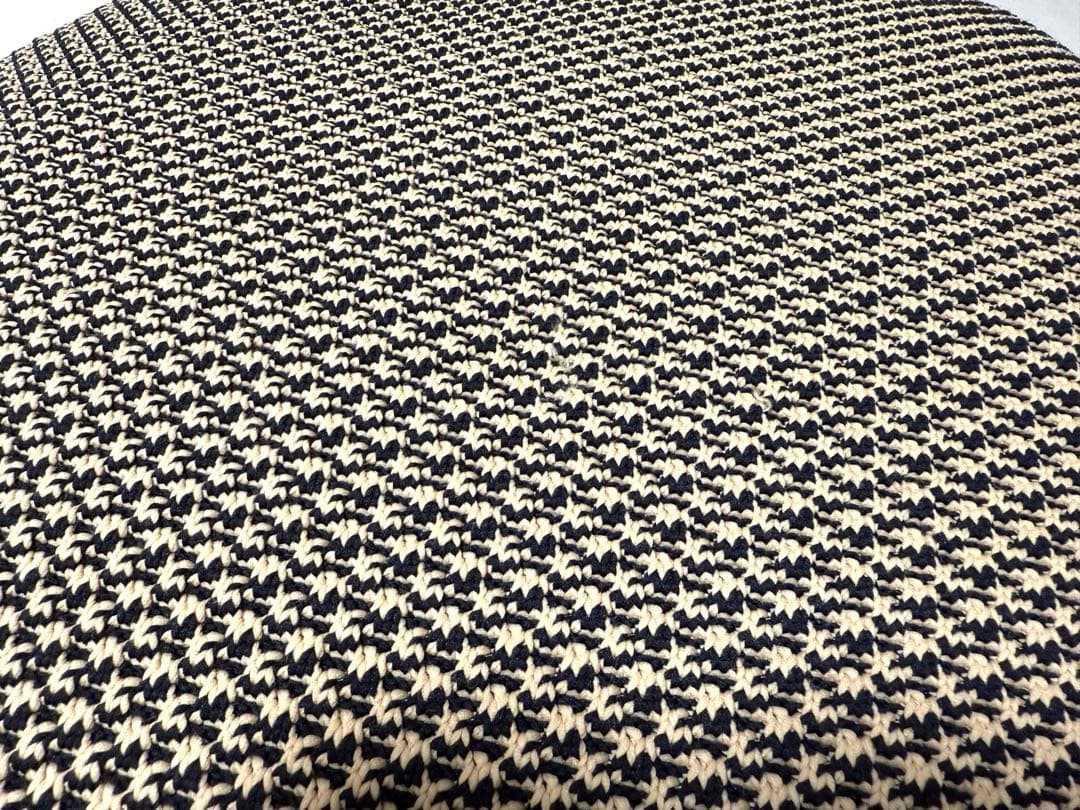 IDEE PUUF NEST Black ビーズクッション