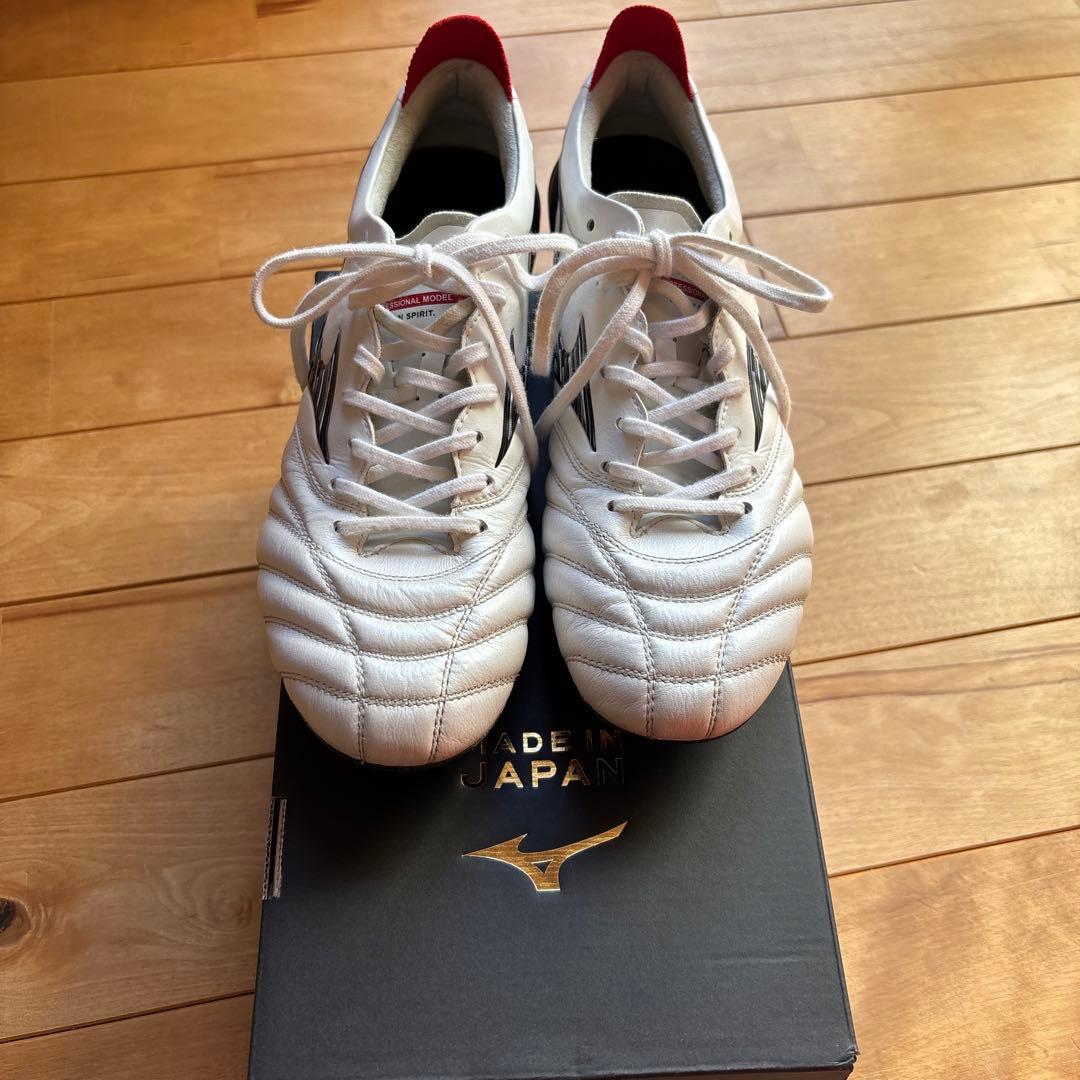 MORELIA NEO4サッカーシューズ ホワイト/レッド