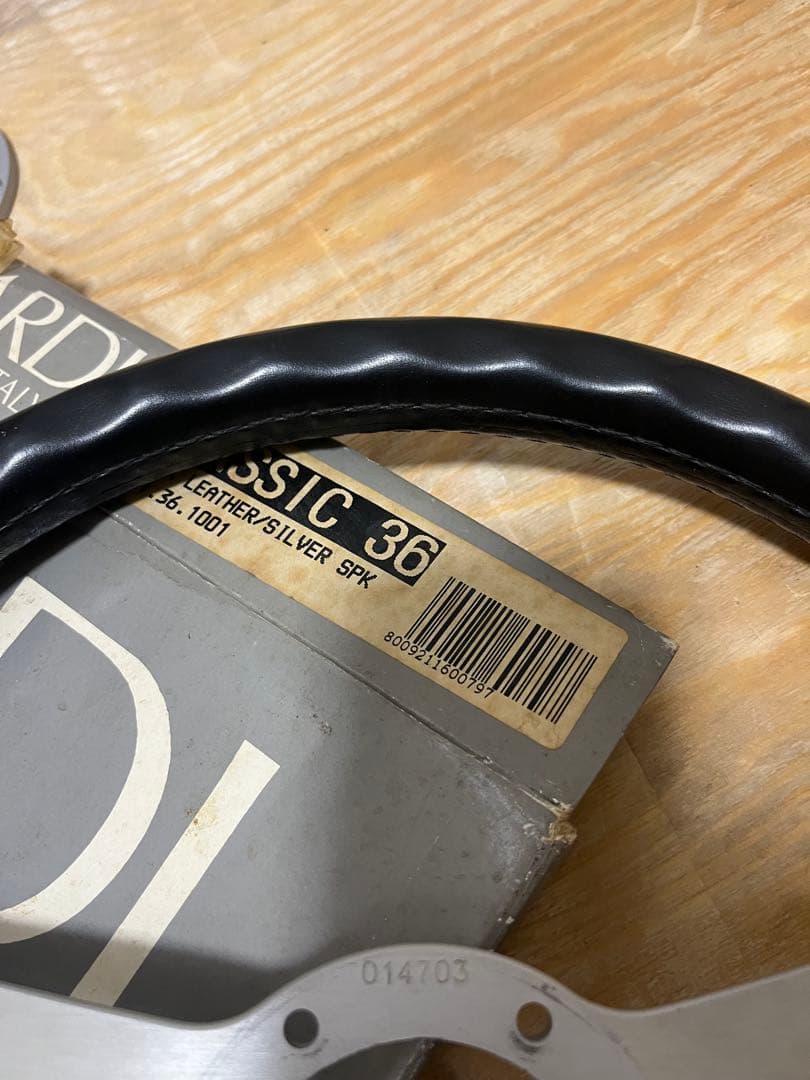 NARDI ナルディ　ステアリング　クラシック36 ブラックレザー/シルバー