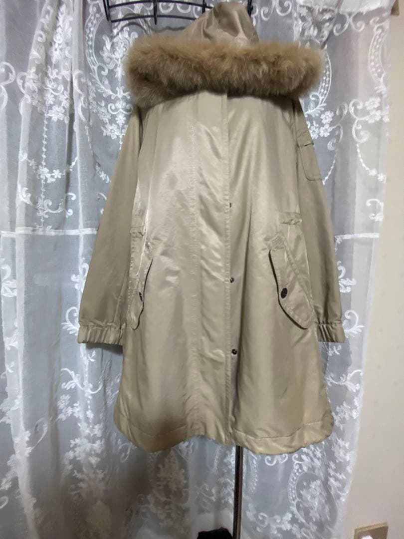 sweet 　　　新品　バーバリーロンドン　　ライナーファー付き