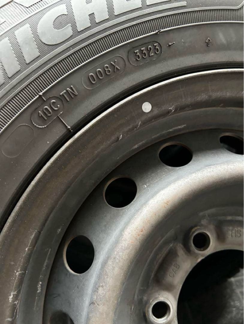 ハイエース15インチミシュランスタッドレスタイヤ 2023年製　送料込み！