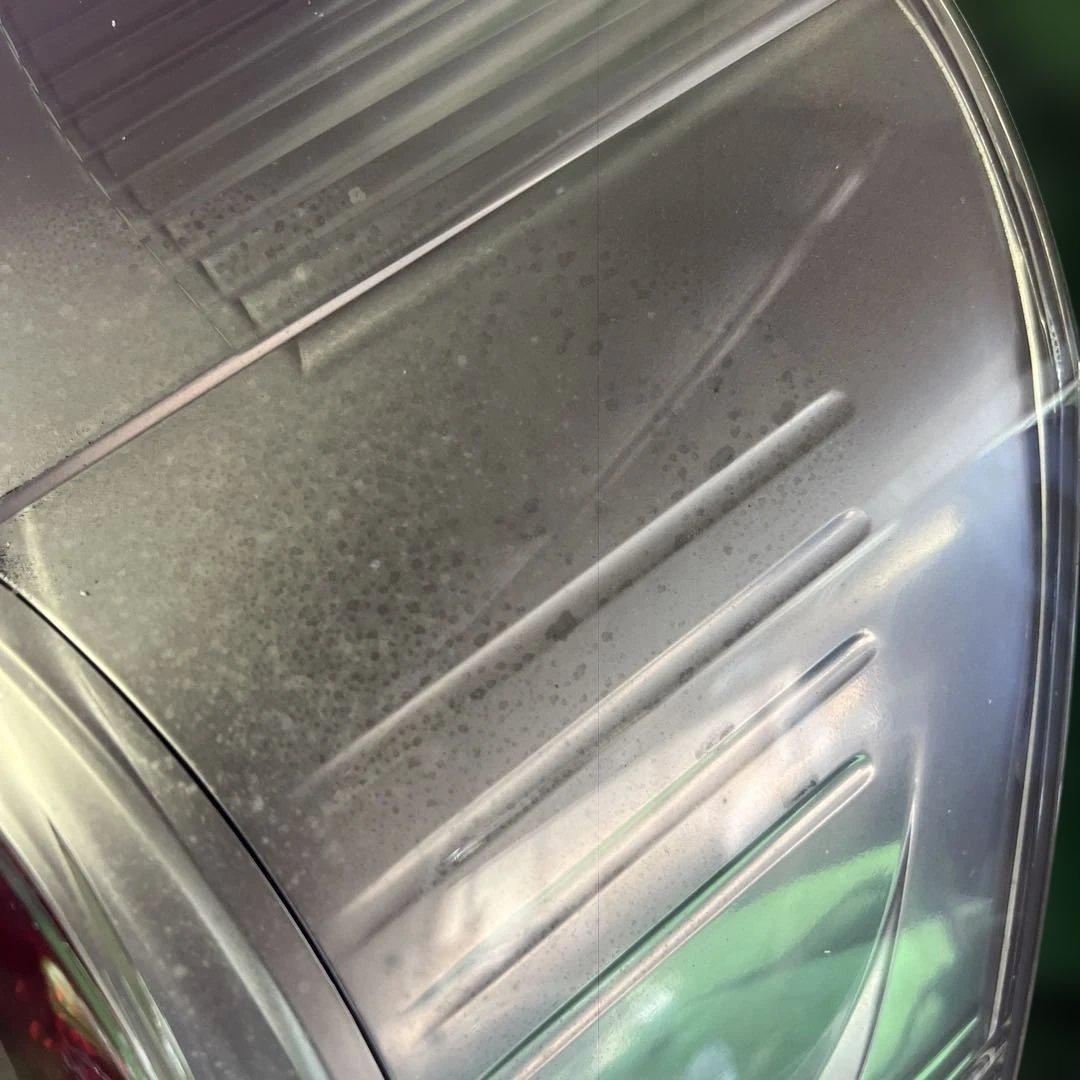 トヨタアクア NHP10 純正 右 テールランプ