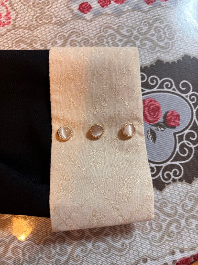 フリル付き黒ロングワンピース