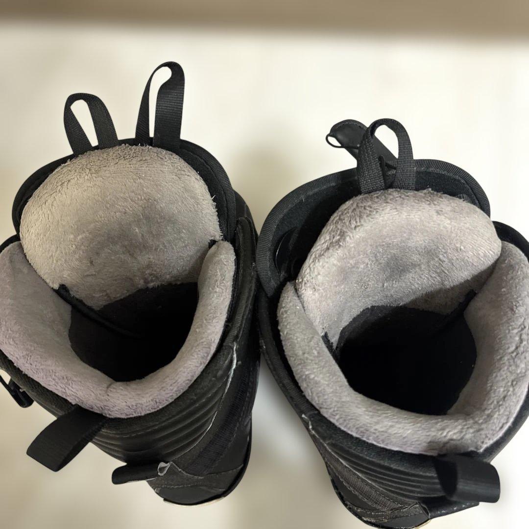 SALOMON スノーボードブーツ ブラック