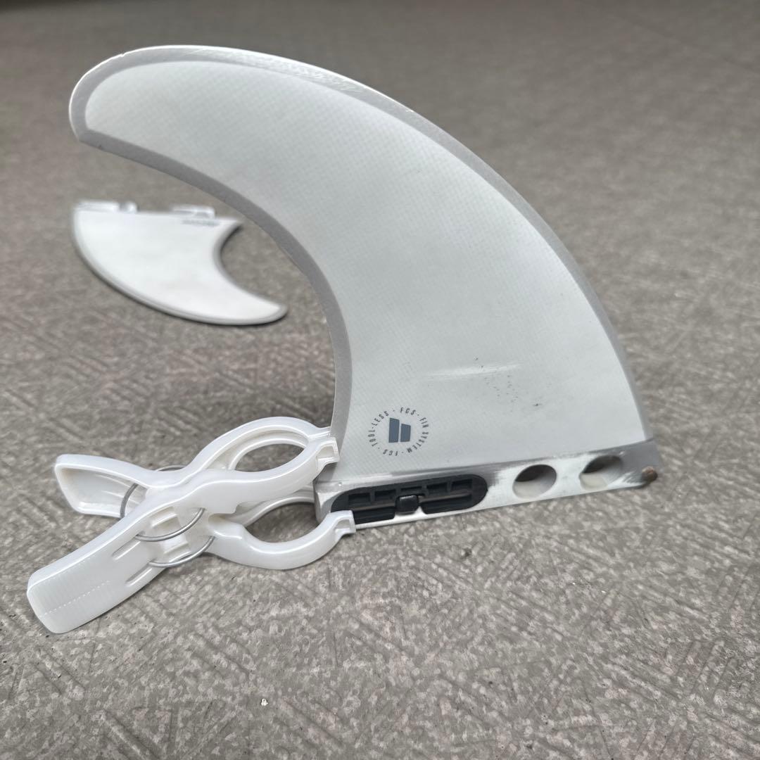 FCS II HI ホワイト サーフボードフィン 3枚セット