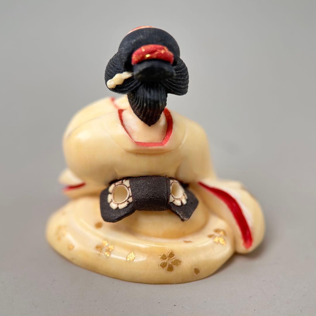 本物保証 鯨歯 鯨牙 根付 置物 在銘 芸者 舞妓 春画 細密彫刻 共箱付