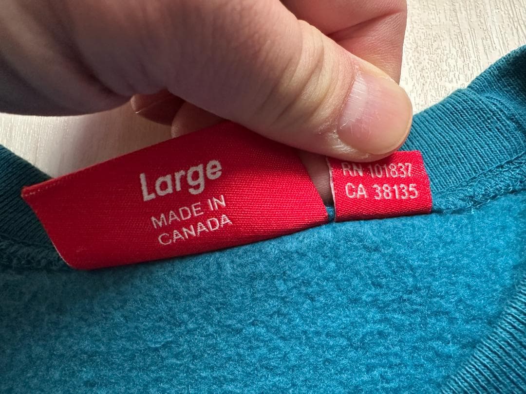 トップス Supreme Berlin Shop Small Box Crewneck L