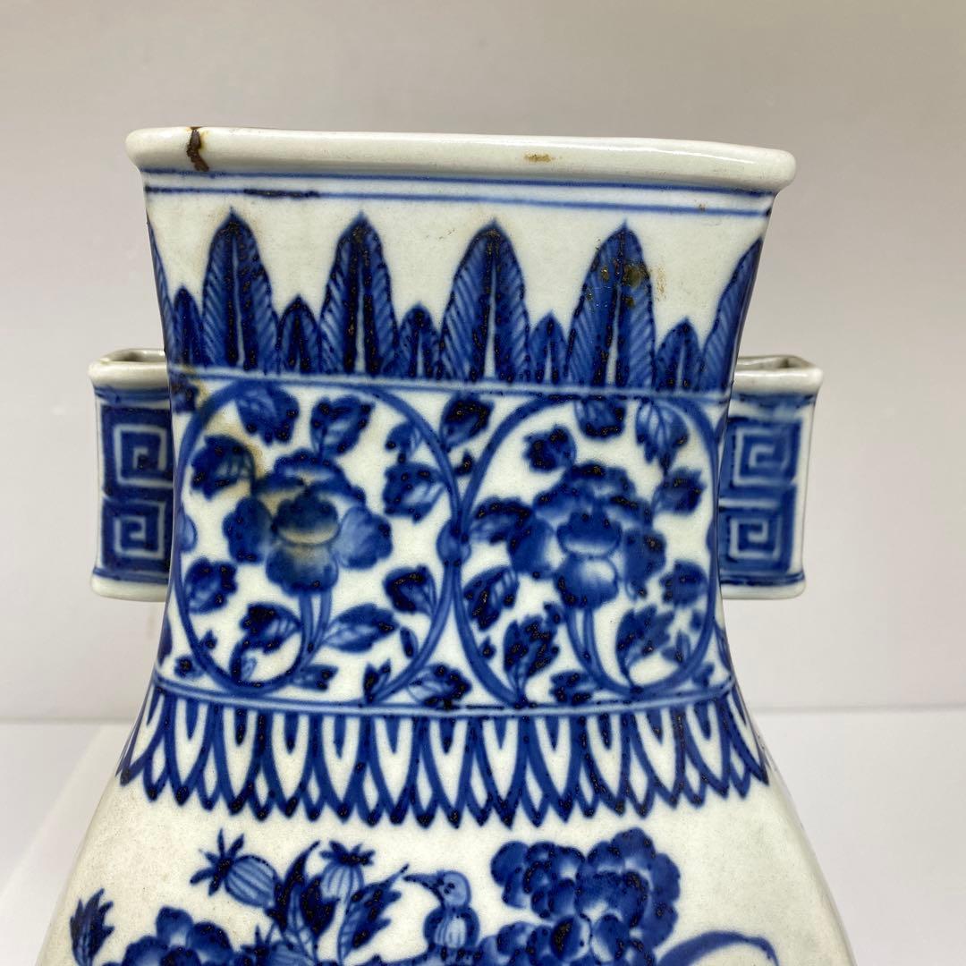 専用　中国美術　青花花瓶　高さ31㎝　タルチ　東さ7-0206①