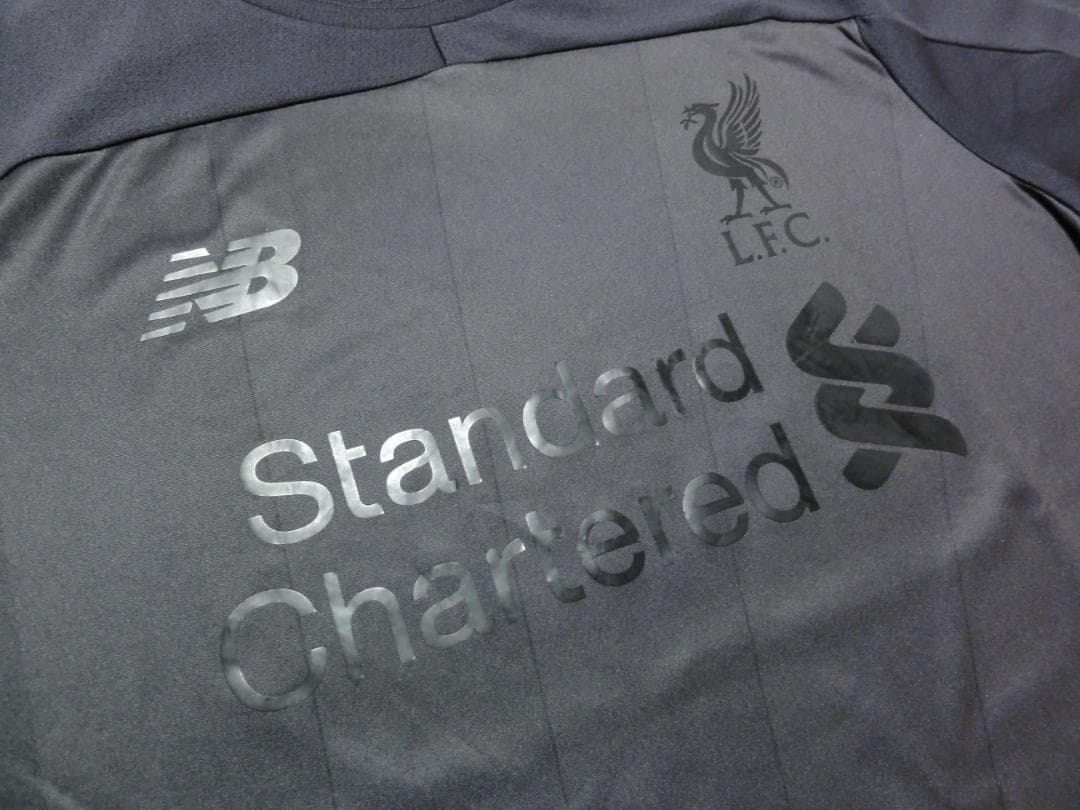 ✨希少✨リバプール 19-20 限定 ブラックアウト ユニフォーム XLサイズ