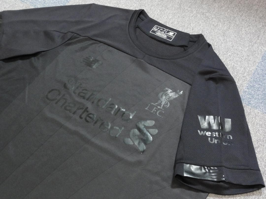 ✨希少✨リバプール 19-20 限定 ブラックアウト ユニフォーム XLサイズ