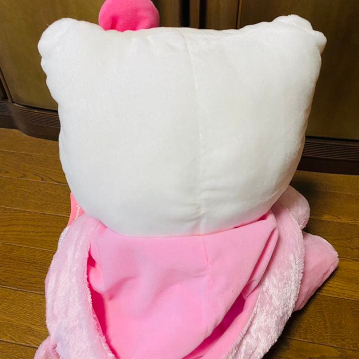 ハローキティ　きぐるみ