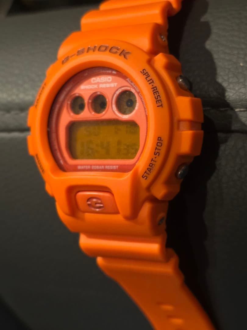 CASIO　G-ショック　DW-6900MM オレンジ