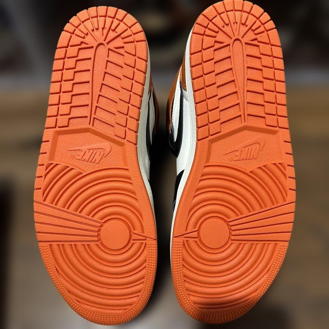 Nike Air Jordan 1 オレンジ/ブラック