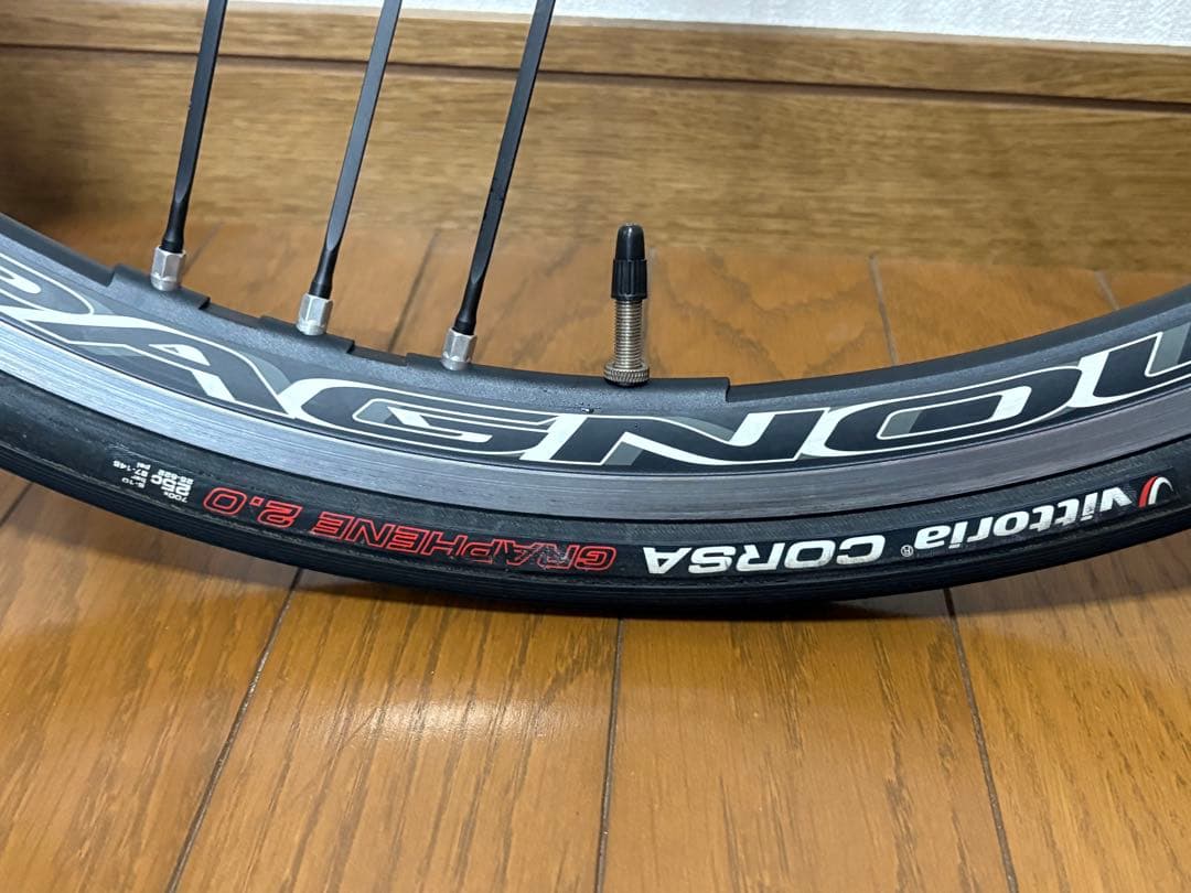 かなり美品 カンパニョーロ シャマルウルトラ 17Cホイールグラフェン2.0付