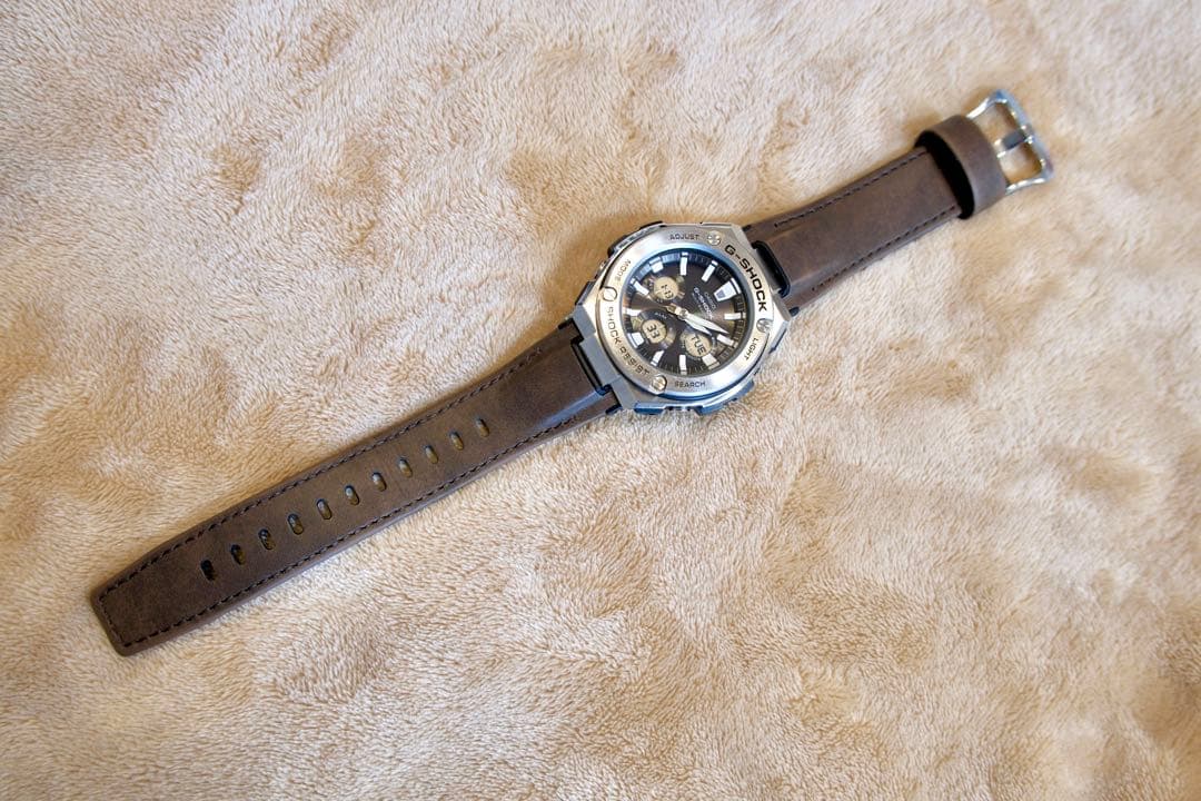 時計 CASIO G-SHOCK GST-W330L-1AJF